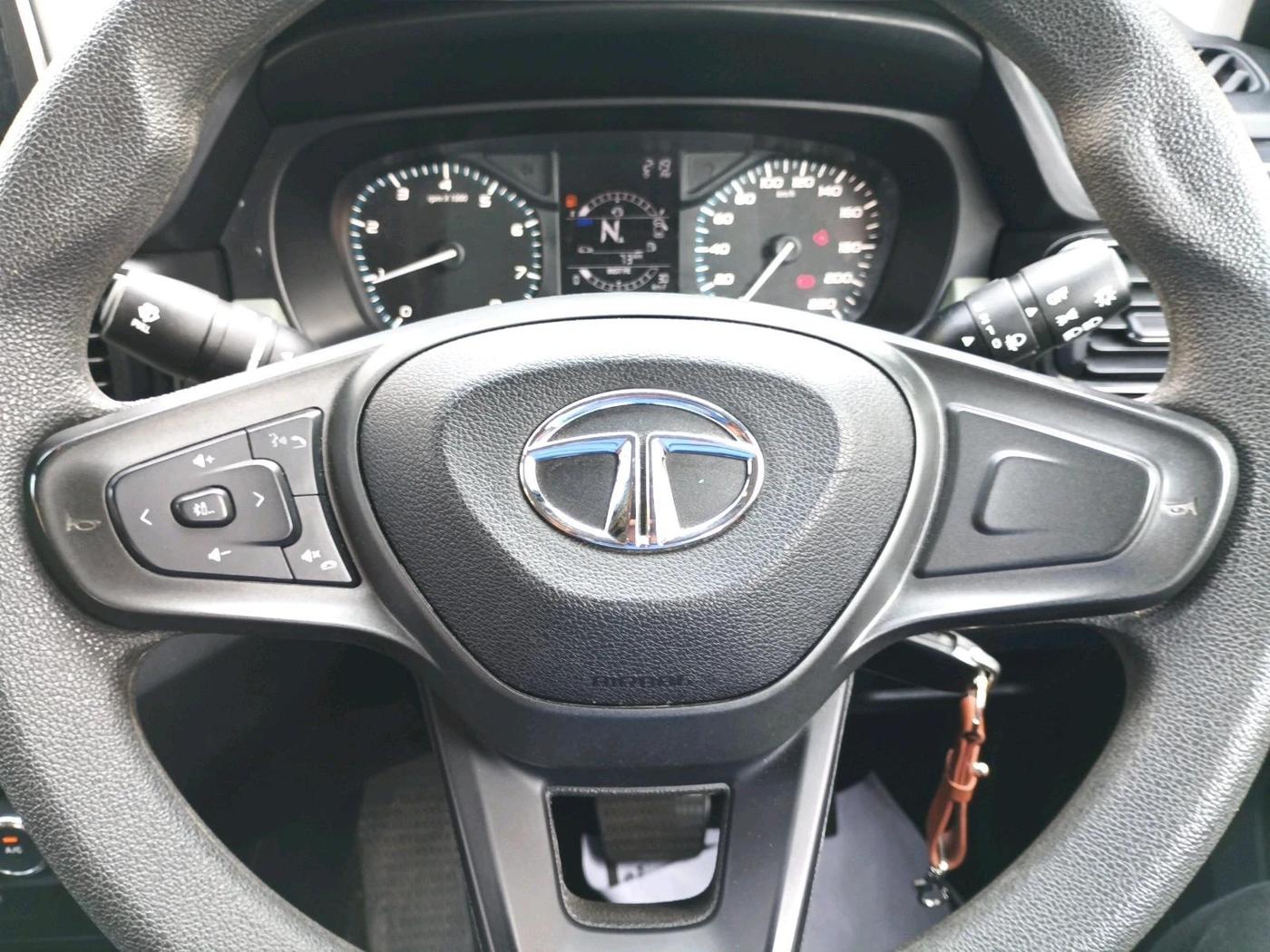 2022 Tata PUNCH ADVENTURE AMT, Petrol, Automatic, 44,871 km, interior