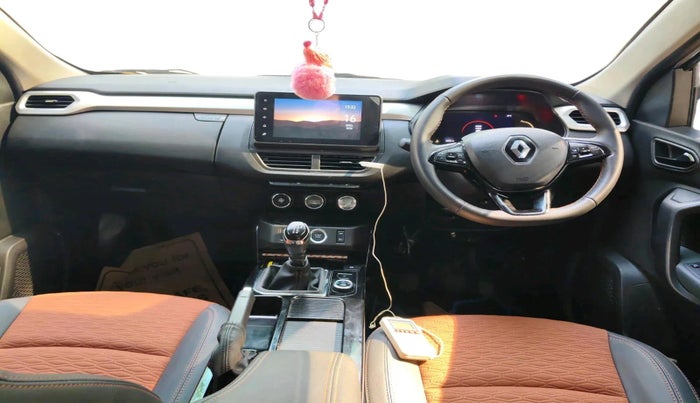 2024 Renault Kiger RXZ MT, Petrol, Manual, 16,733 km, interior