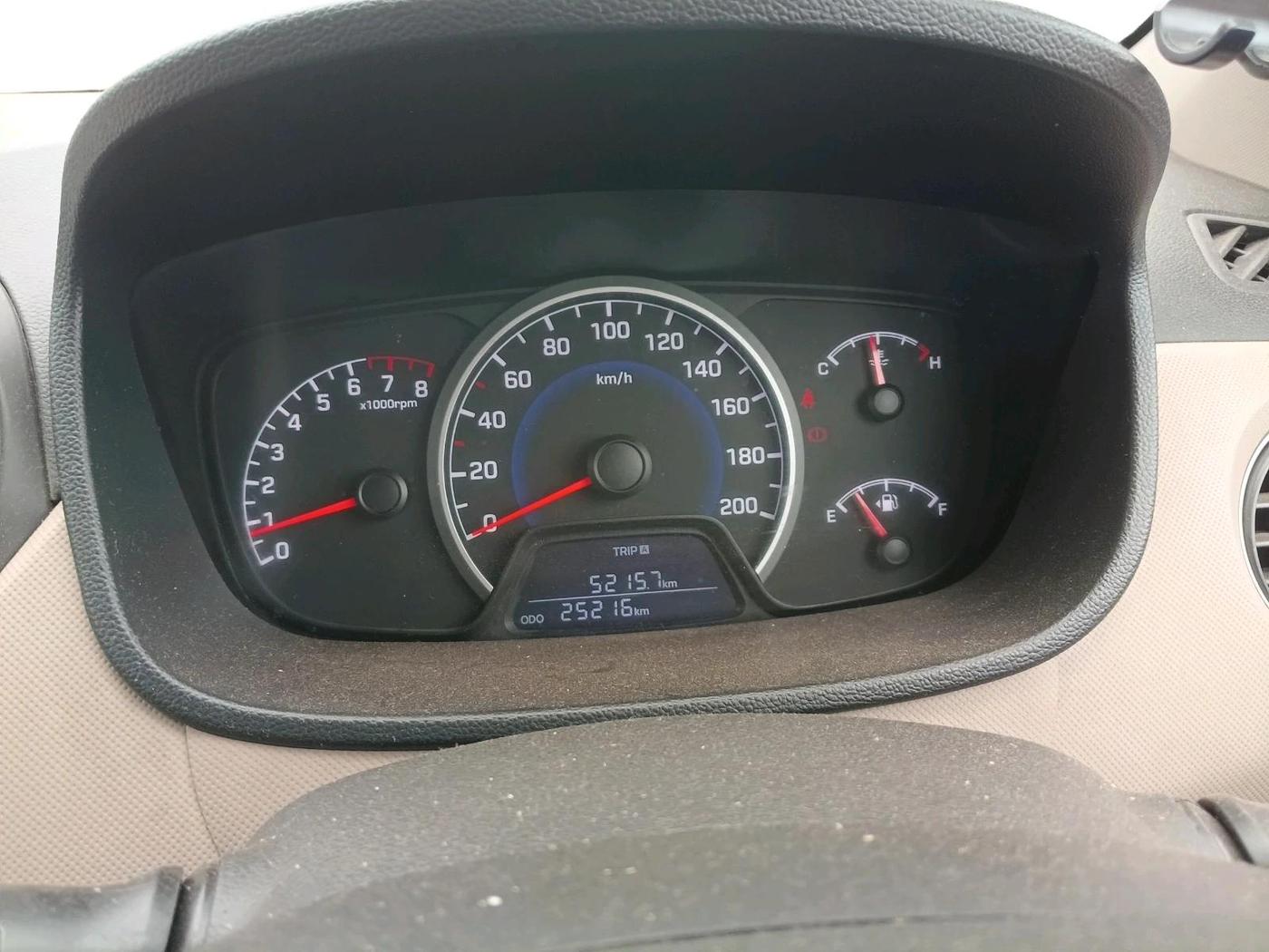 2019 Hyundai Grand i10 MAGNA 1.2 KAPPA VTVT, Petrol, Manual, 25,216 km, interior
