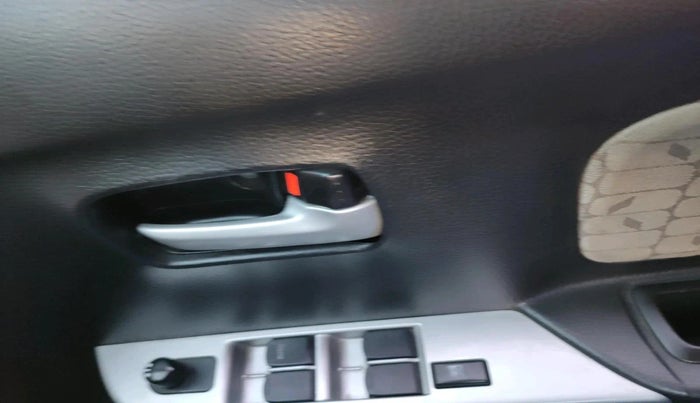 2013 Maruti Wagon R 1.0 VXI, Petrol, Manual, 46,884 km, interior