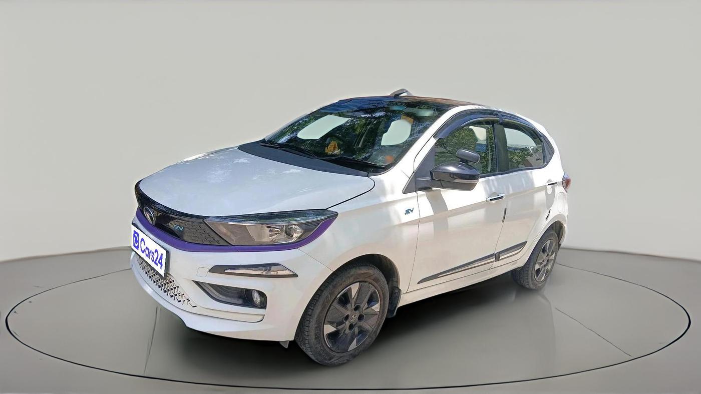 2023 Tata TIAGO EV XZ PLUS TECH LUX LONG RANGE, Electric, Automatic, 43,596 km, exterior