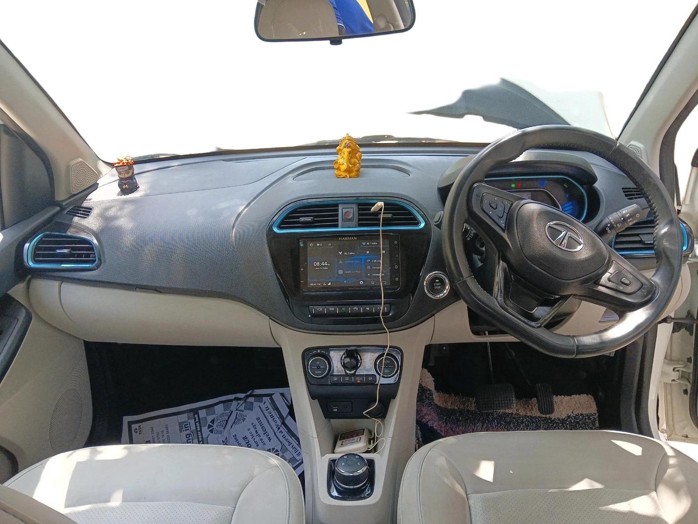 2023 Tata TIAGO EV XZ PLUS TECH LUX LONG RANGE, Electric, Automatic, 43,596 km, interior