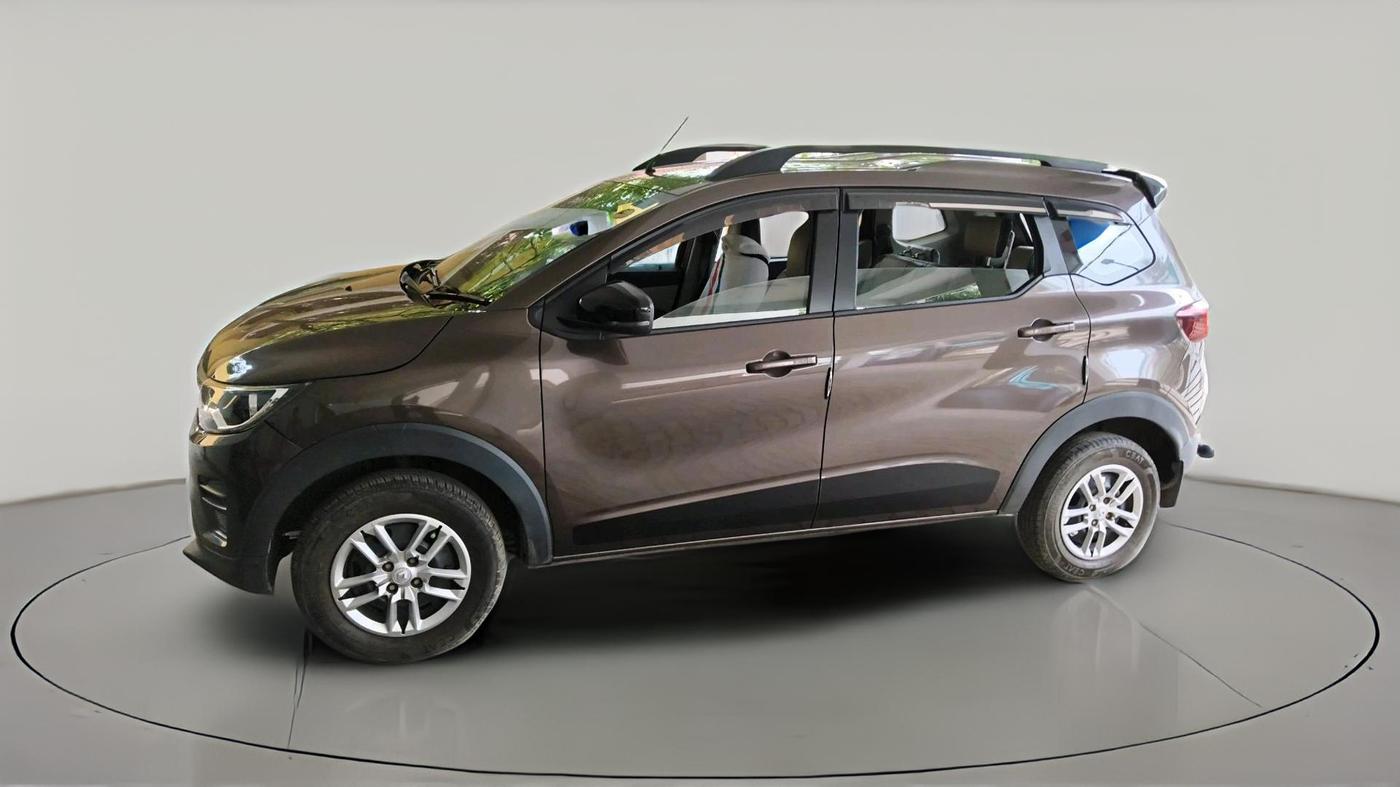 2021 Renault TRIBER RXT, Petrol, Manual, 10,502 km, exterior