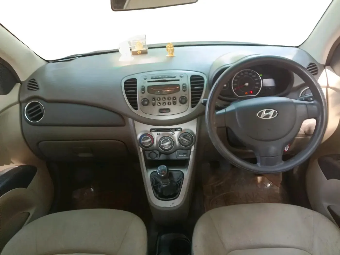 2011 Hyundai i10 SPORTZ 1.2, Petrol, Manual, 67,485 km, interior
