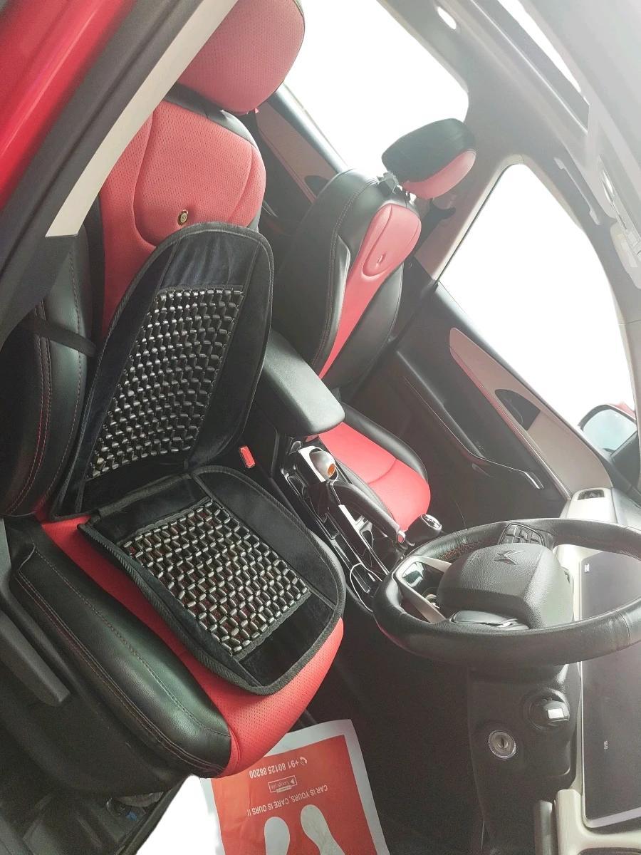 2022 Mahindra XUV700 AX 5 P MT 7 STR, Petrol, Manual, 18,945 km, interior