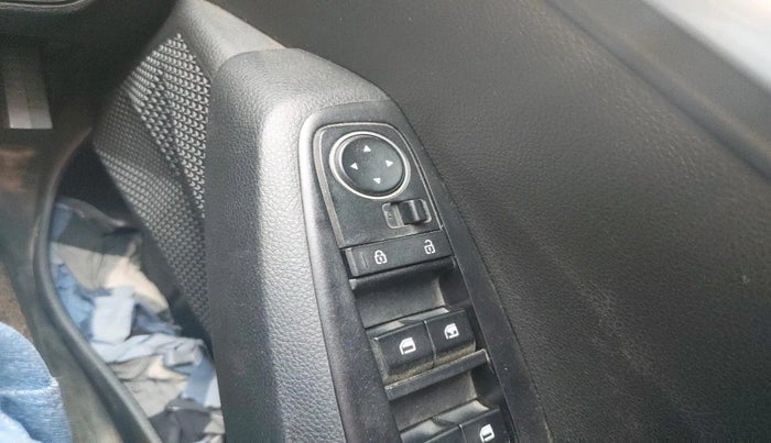 2019 KIA SELTOS HTK 1.5 PETROL, Petrol, Manual, 76,102 km, interior