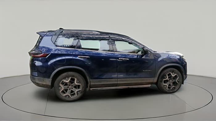 2025 Tata Safari ACCOMPLISHED PLUS DUAL TONE AT, Diesel, Automatic, 51,598 km, exterior