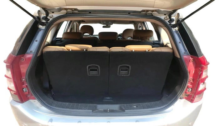2011 Mahindra XUV500 W8, Diesel, Manual, 47,487 km, exterior