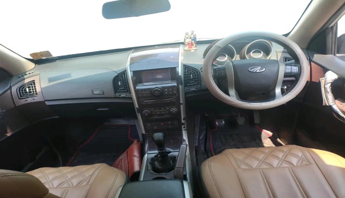 2011 Mahindra XUV500 W8, Diesel, Manual, 47,487 km, interior