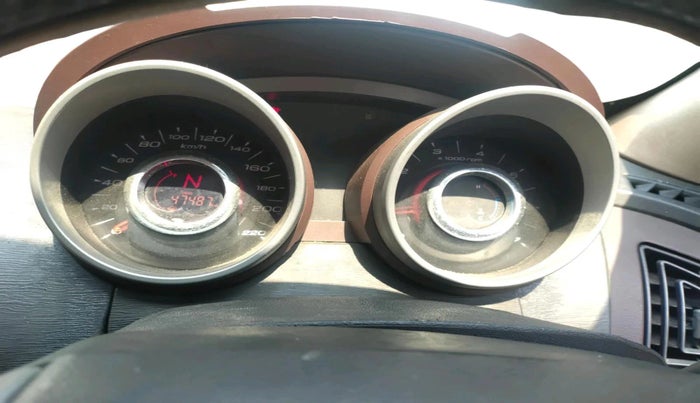 2011 Mahindra XUV500 W8, Diesel, Manual, 47,487 km, interior