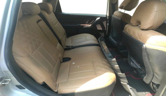 2011 Mahindra XUV500 W8, Diesel, Manual, 47,487 km, interior