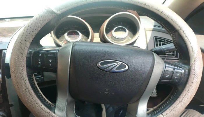 2011 Mahindra XUV500 W8, Diesel, Manual, 47,487 km, interior