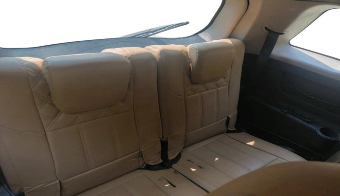 2011 Mahindra XUV500 W8, Diesel, Manual, 47,487 km, interior