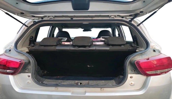 2017 Mahindra Kuv100 K8 6 STR, Petrol, Manual, 31,686 km, exterior