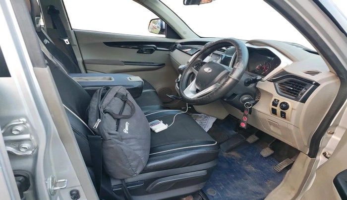 2017 Mahindra Kuv100 K8 6 STR, Petrol, Manual, 31,686 km, interior