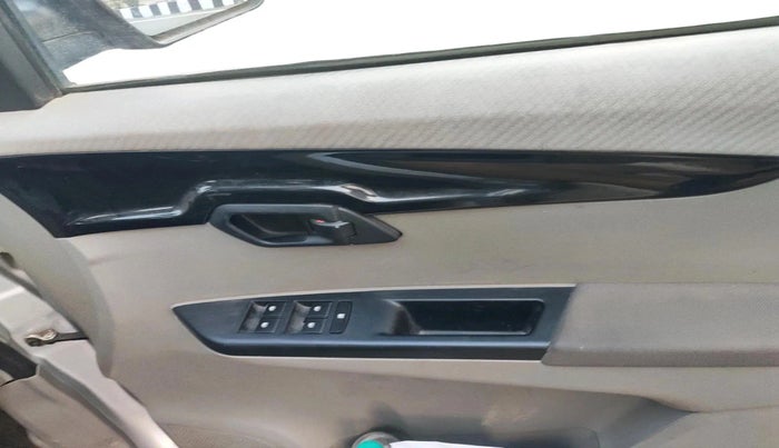 2017 Mahindra Kuv100 K8 6 STR, Petrol, Manual, 31,686 km, interior