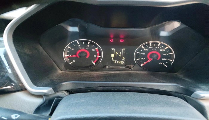 2017 Mahindra Kuv100 K8 6 STR, Petrol, Manual, 31,686 km, interior