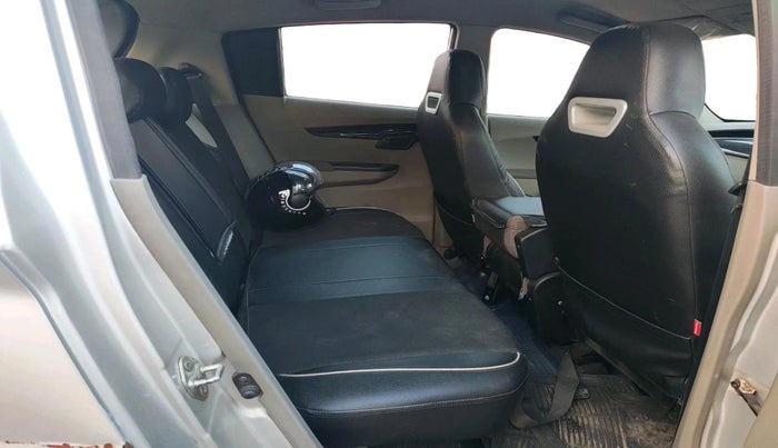 2017 Mahindra Kuv100 K8 6 STR, Petrol, Manual, 31,686 km, interior