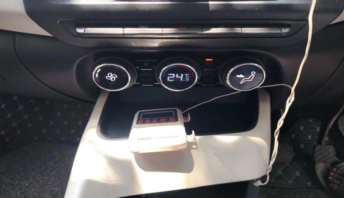 2023 Nissan MAGNITE XL, Petrol, Manual, 23,611 km, interior