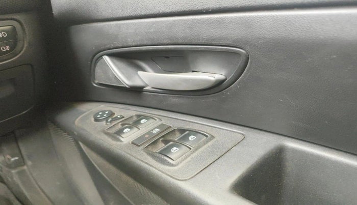 2015 Fiat Grand Punto EMOTION 1.3 90 HP, Diesel, Manual, 1,41,406 km, interior