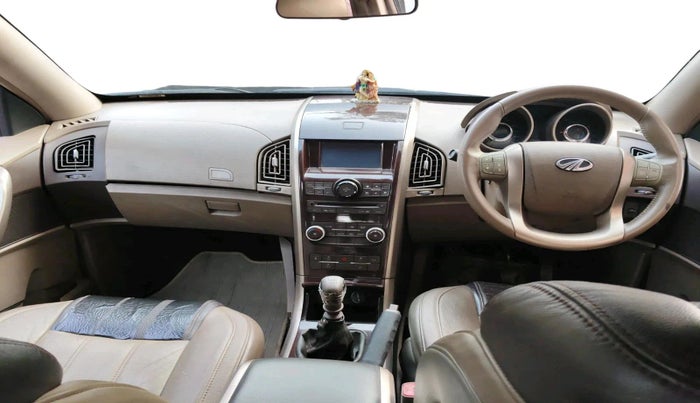 2012 Mahindra XUV500 W8 AWD, Diesel, Manual, 96,165 km, interior