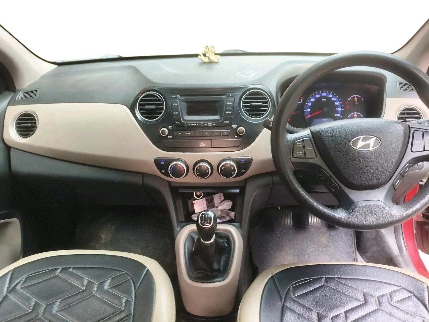 2015 Hyundai Xcent S 1.2, Petrol, Manual, 66,682 km, interior