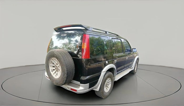 2004 Ford Endeavour XLT 4X2 MT, Diesel, Manual, 2,28,993 km, exterior