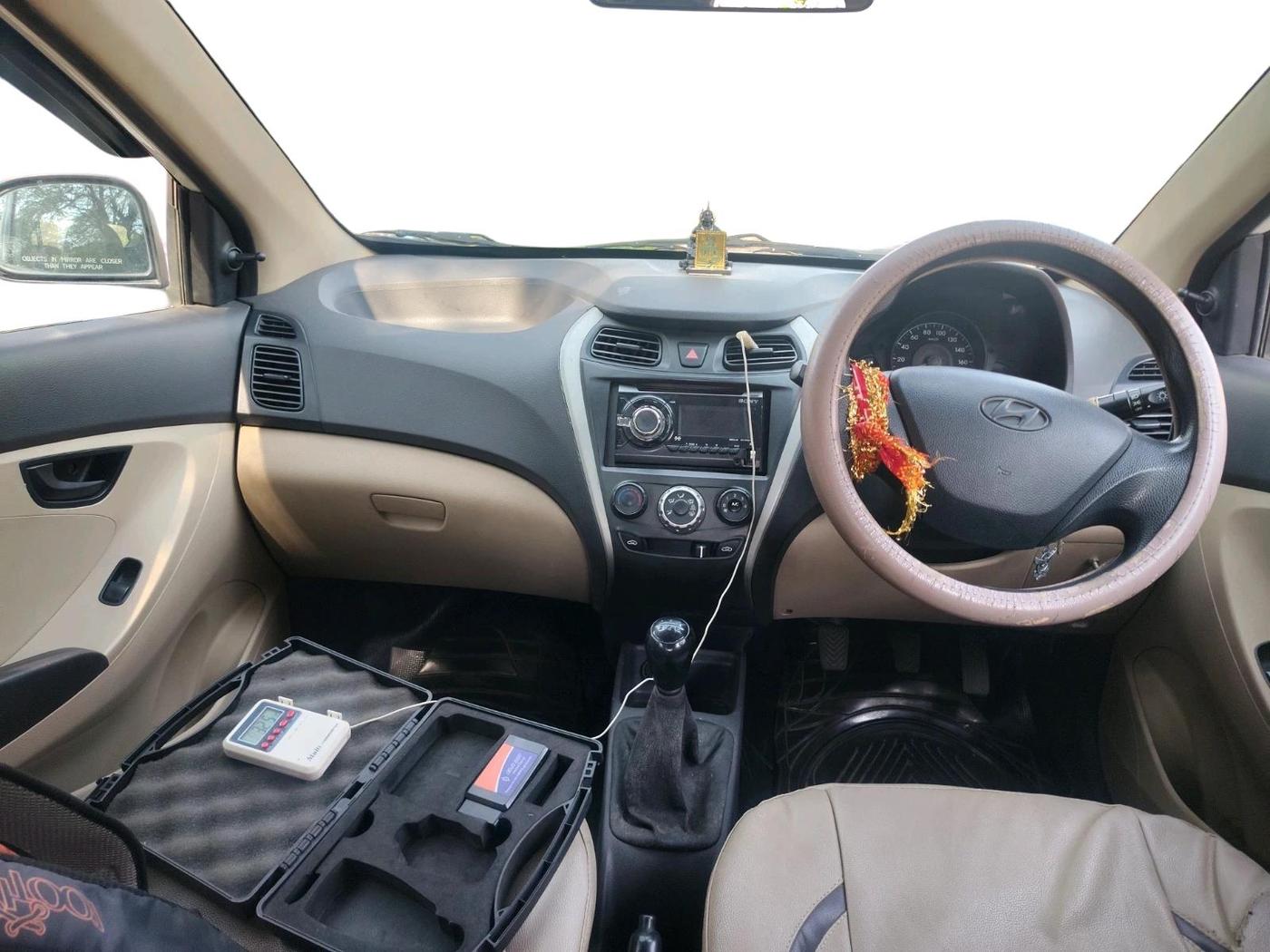2015 Hyundai Eon ERA +, Petrol, Manual, 67,480 km, interior