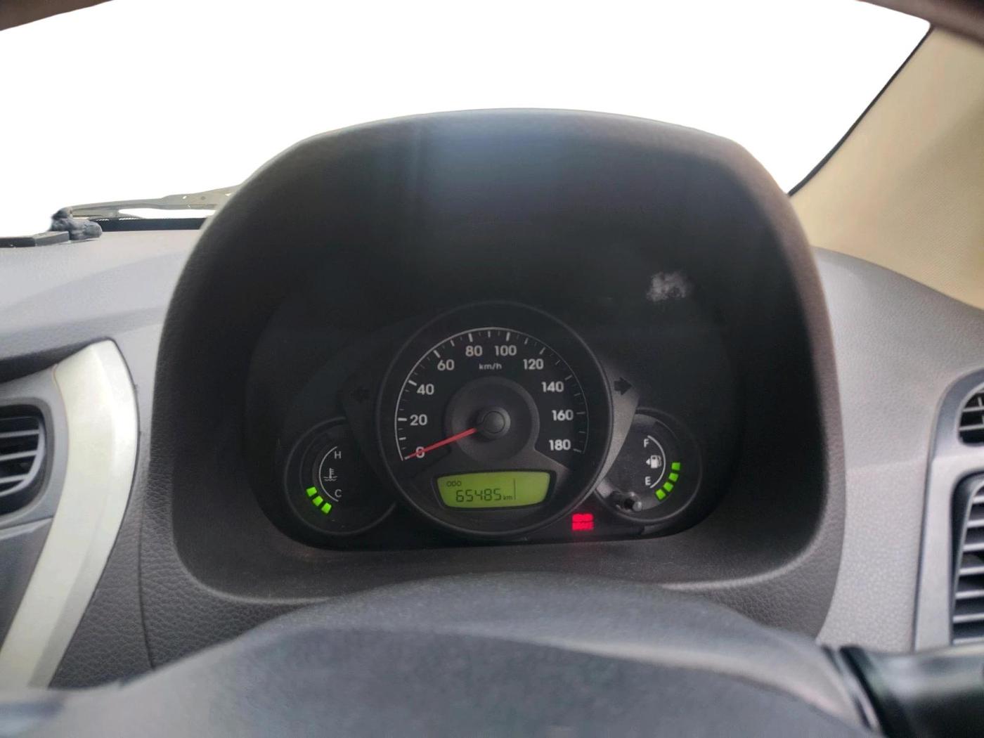 2015 Hyundai Eon ERA +, Petrol, Manual, 67,480 km, interior