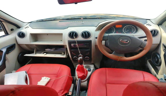 2015 Mahindra Verito Vibe CS 1.5 D4, Diesel, Manual, 1,04,477 km, interior