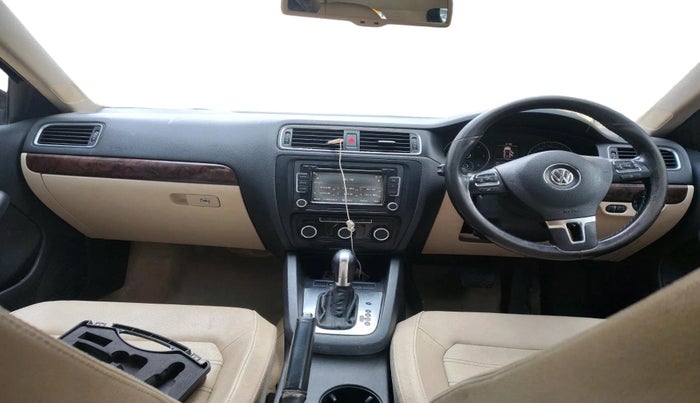 2011 Volkswagen Jetta HIGHLINE TDI AT, Diesel, Automatic, 68,568 km, interior