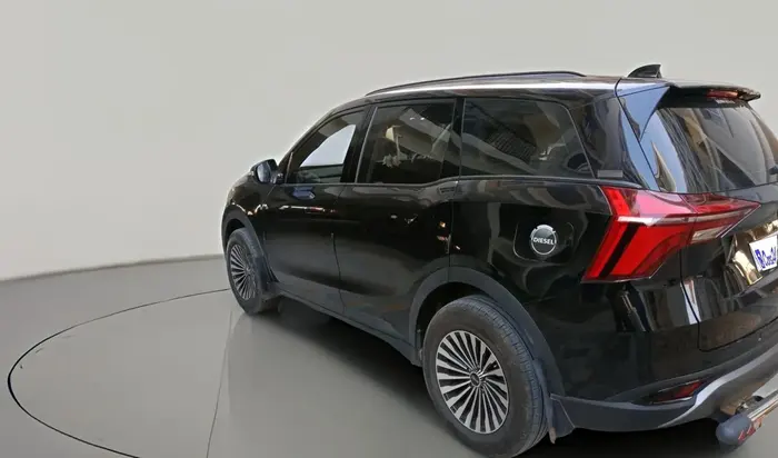 2024 Mahindra XUV700 AX 5 D MT 7 STR, Diesel, Manual, 18,679 km, exterior