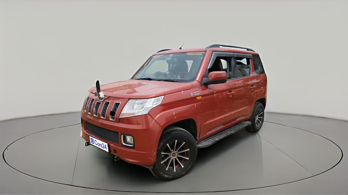 2016 Mahindra TUV300 T8, Diesel, Manual, 1,30,658 km, exterior