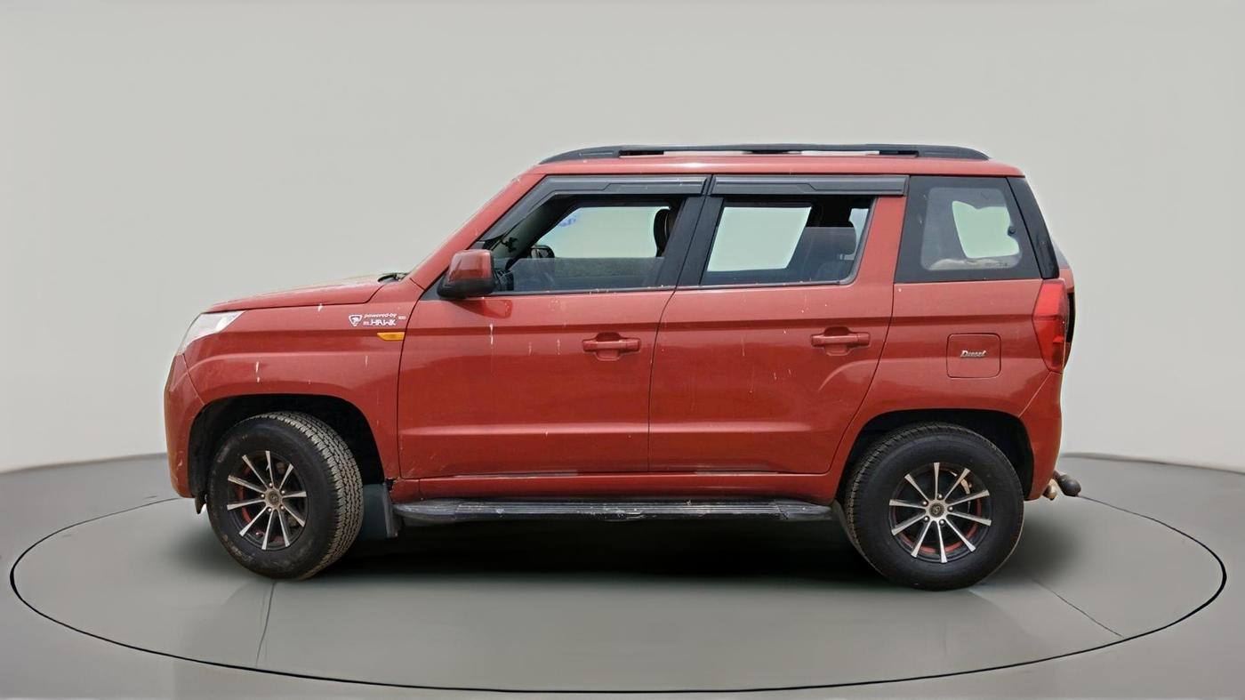 2016 Mahindra TUV300 T8, Diesel, Manual, 1,30,658 km, exterior