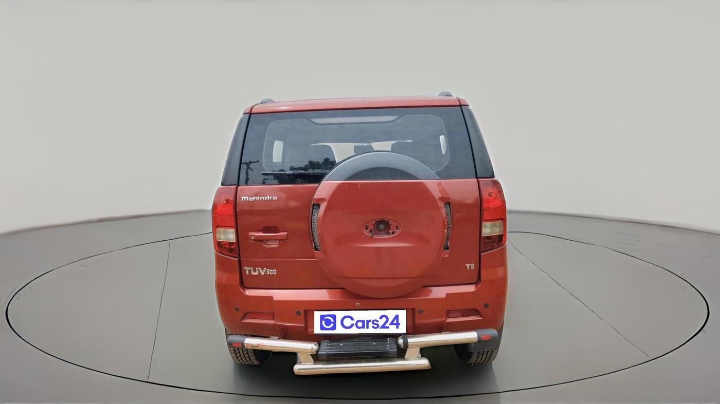 2016 Mahindra TUV300 T8, Diesel, Manual, 1,30,658 km, exterior