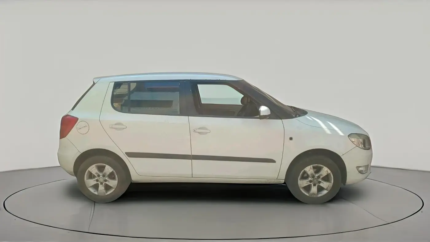 2011 Skoda Fabia ELEGANCE 1.6 MPI, Petrol, Manual, 42,358 km, exterior