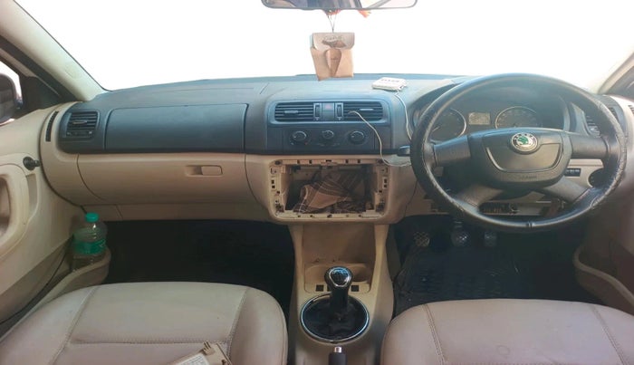 2011 Skoda Fabia ELEGANCE 1.6 MPI, Petrol, Manual, 42,358 km, interior