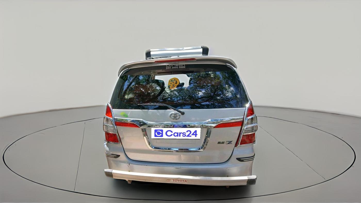 2014 Toyota Innova 2.5 VX 7 STR, Diesel, Manual, 86,801 km, exterior