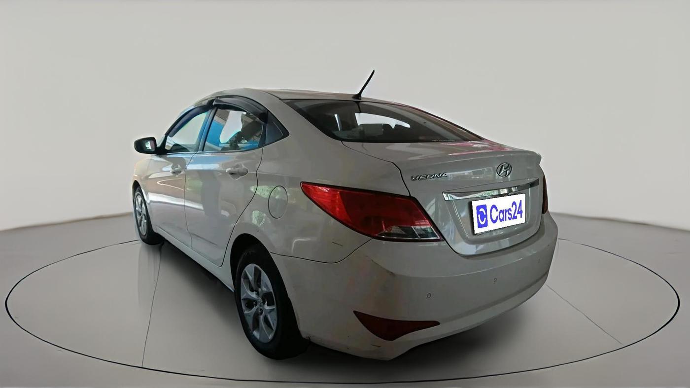2016 Hyundai Verna FLUIDIC 4S 1.6 VTVT S, Petrol, Manual, 90,739 km, exterior