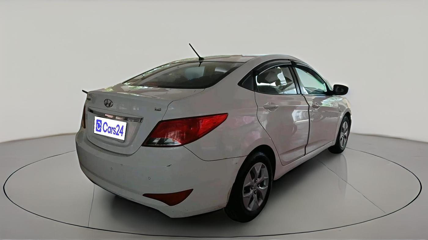 2016 Hyundai Verna FLUIDIC 4S 1.6 VTVT S, Petrol, Manual, 90,739 km, exterior