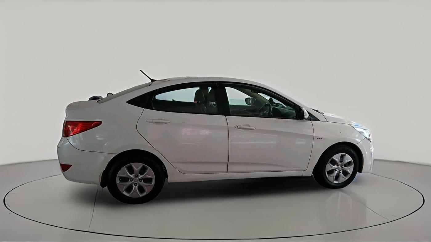 2016 Hyundai Verna FLUIDIC 4S 1.6 VTVT S, Petrol, Manual, 90,739 km, exterior