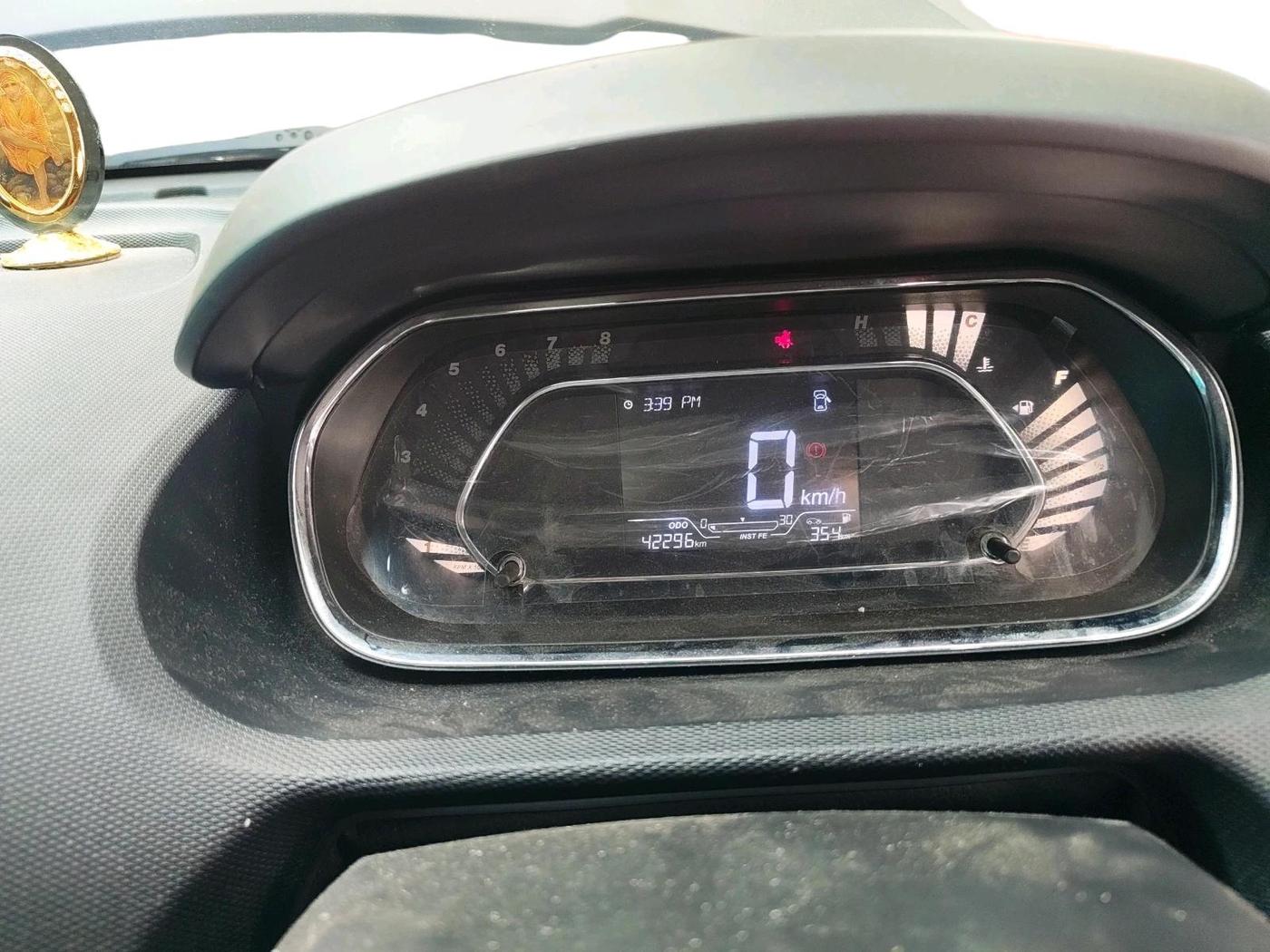 2022 Tata TIAGO NRG XZ MT, Petrol, Manual, 42,296 km, interior