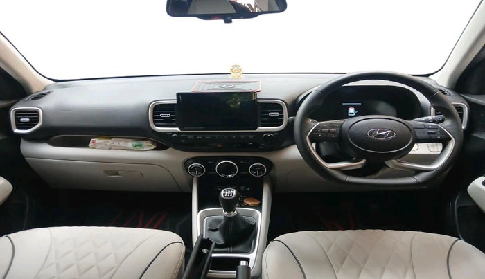 2024 Hyundai VENUE SX 1.2 PETROL, Petrol, Manual, 8,541 km, interior