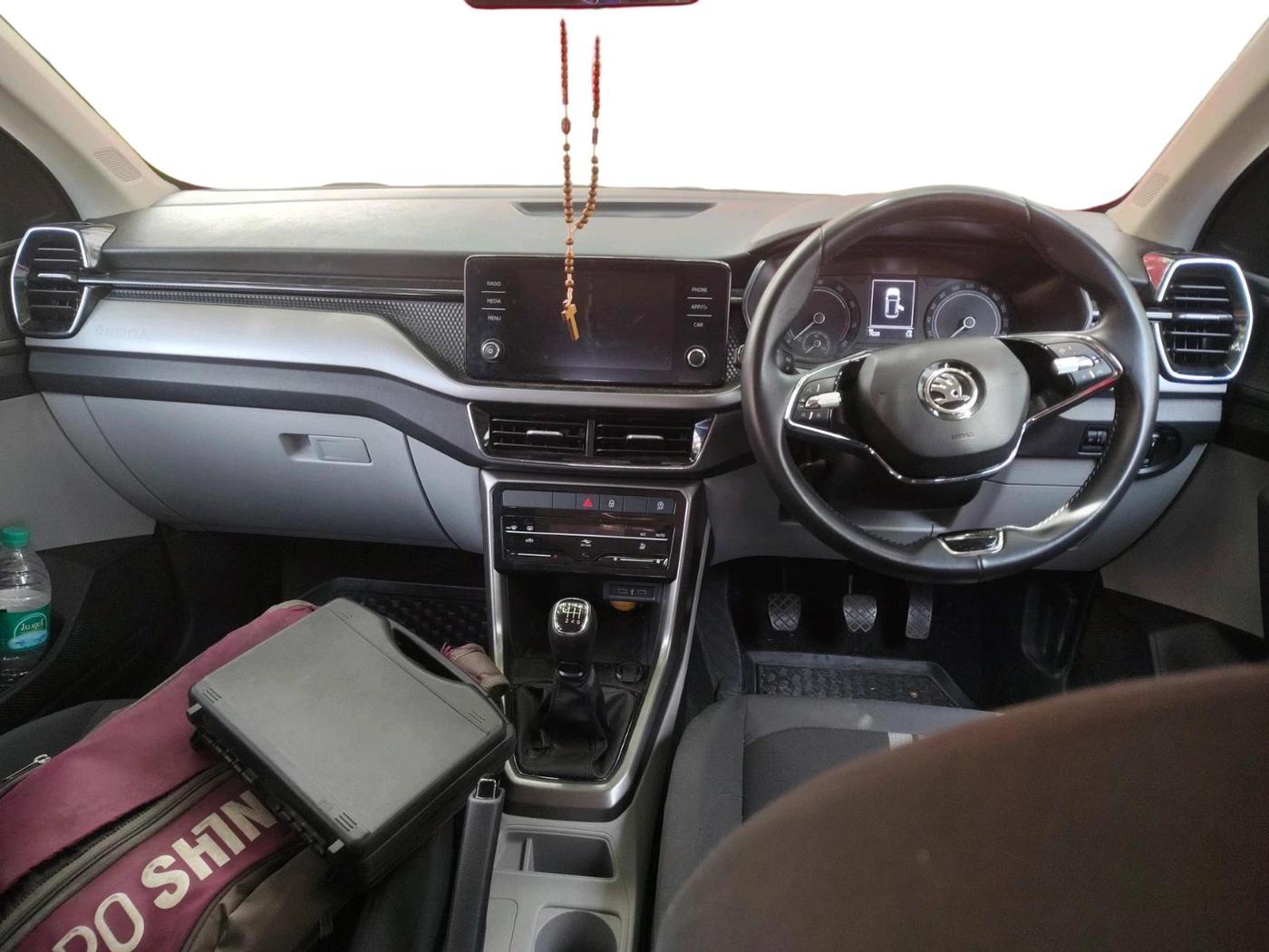 2023 Skoda KUSHAQ AMBITION 1.0L TSI MT, Petrol, Manual, 7,020 km, interior