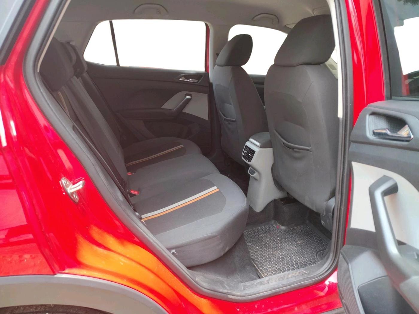 2023 Skoda KUSHAQ AMBITION 1.0L TSI MT, Petrol, Manual, 7,020 km, interior
