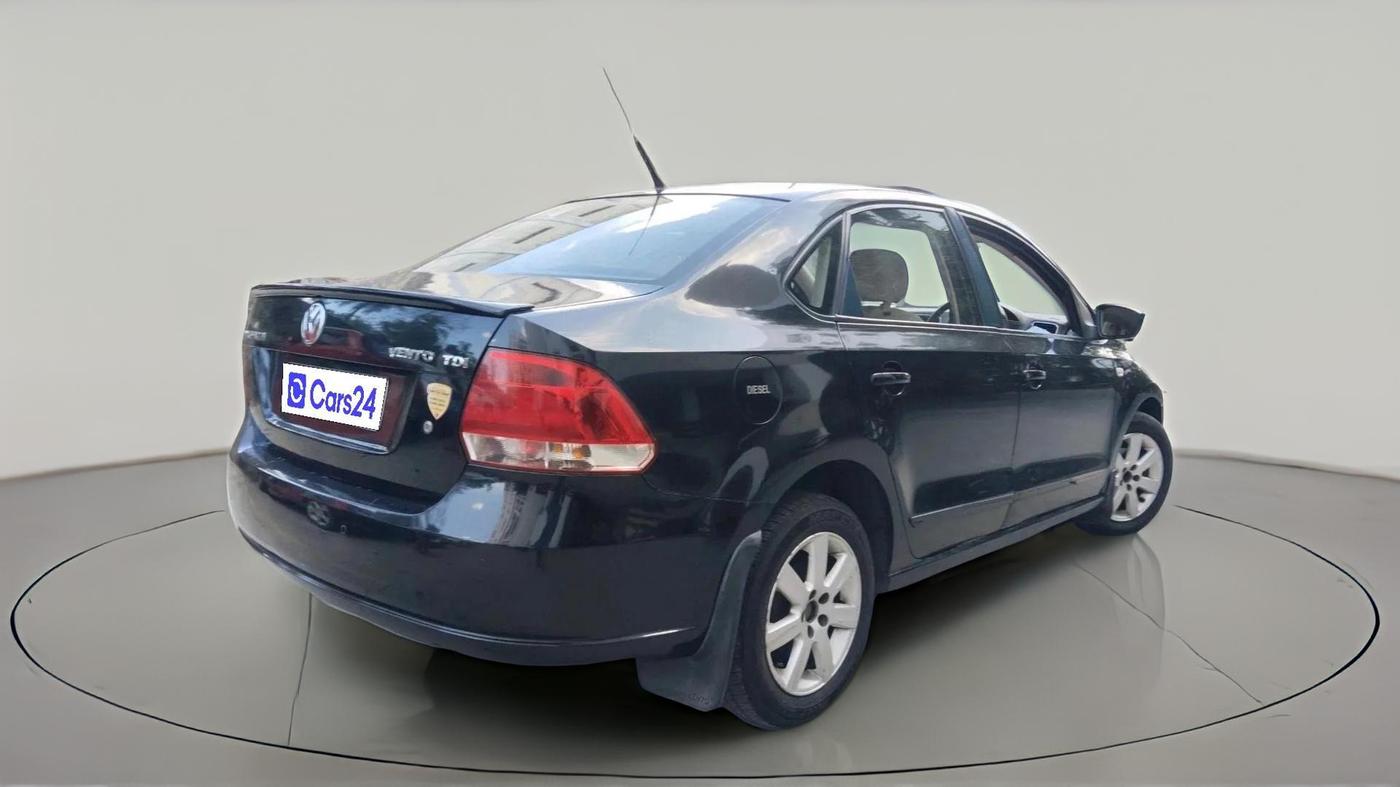 2011 Volkswagen Vento HIGHLINE DIESEL 1.6, Diesel, Manual, 1,07,681 km, exterior