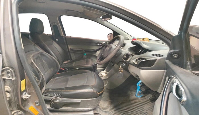 2018 Tata Tiago XZ DIESEL, Diesel, Manual, 1,99,775 km, interior