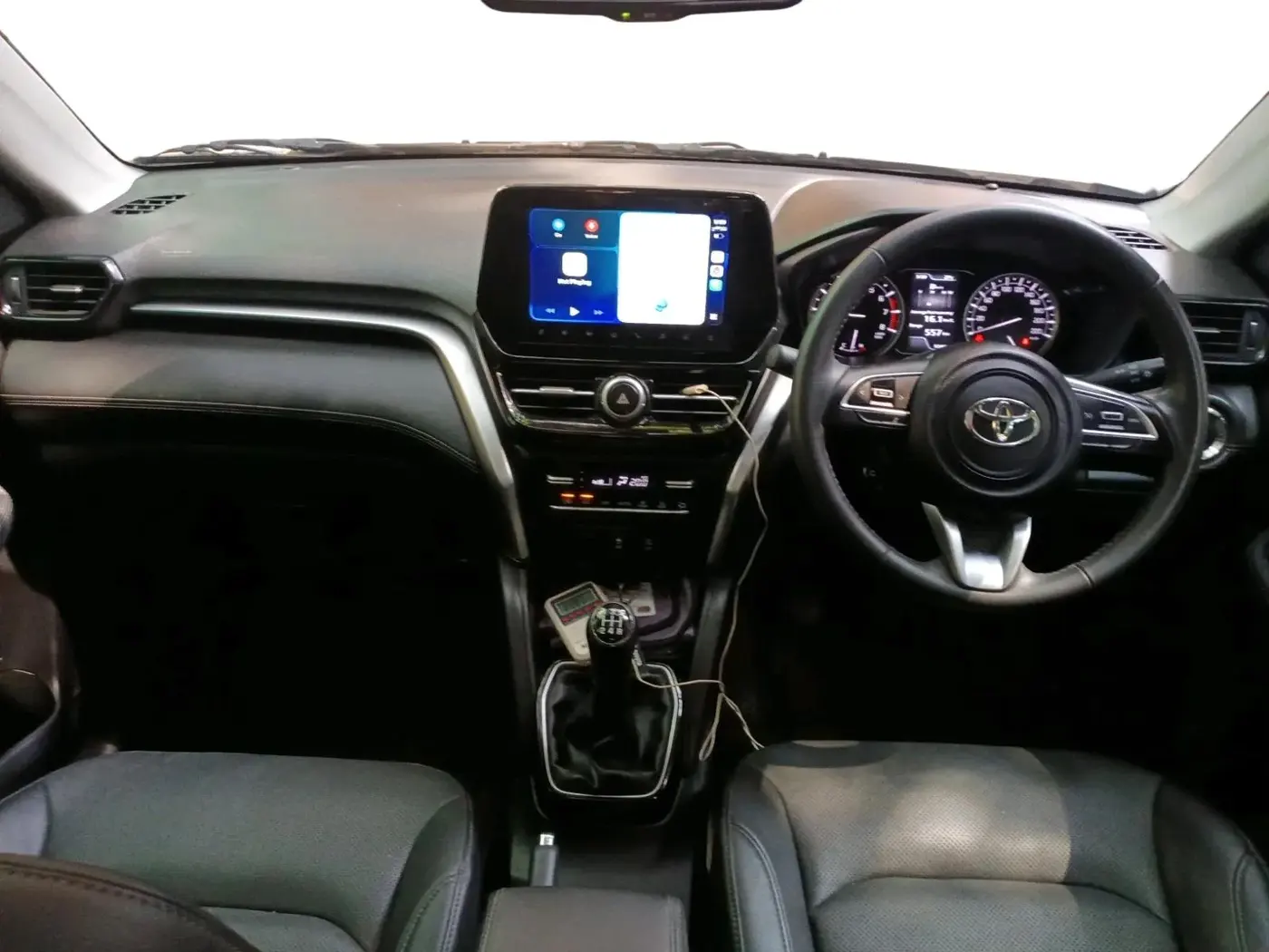 2023 Toyota URBAN CRUISER HYRYDER V NEO DRIVE, Petrol, Manual, 52,993 km, interior