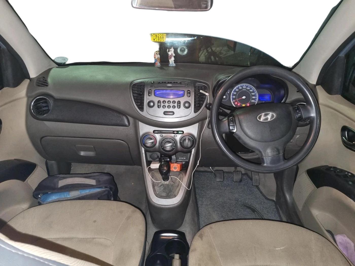 2011 Hyundai i10 SPORTZ 1.2 AT, Petrol, Automatic, 72,838 km, interior