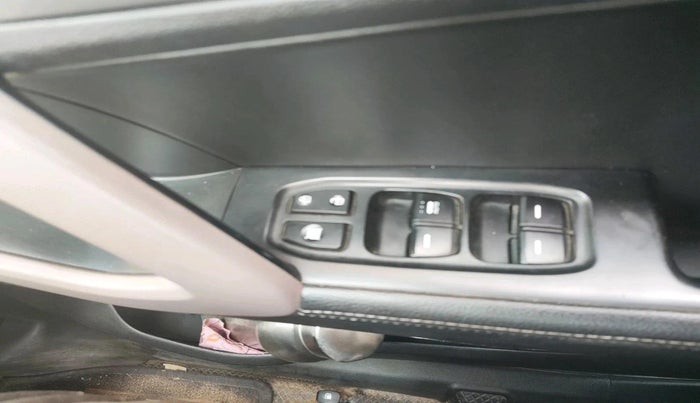 2018 Hyundai Creta SX (O) 1.6 PETROL, Petrol, Manual, 1,29,490 km, interior